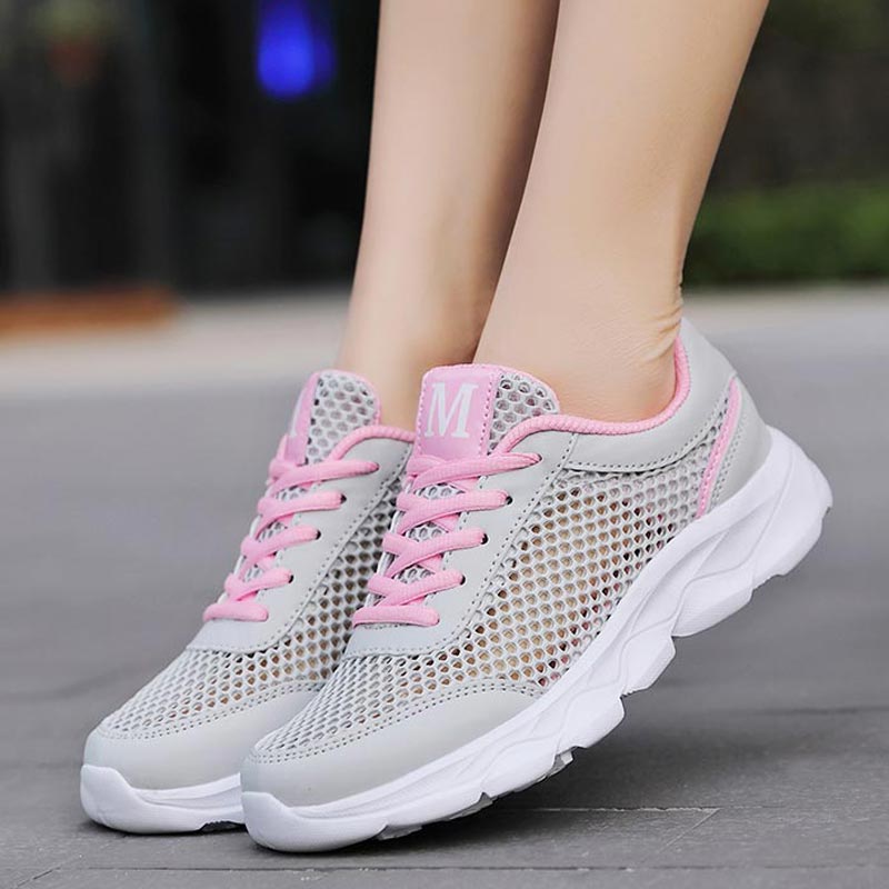 Zomer Ademende Sneakers Vrouwe - Streetwear Brand With White Flowers recensie en prijs